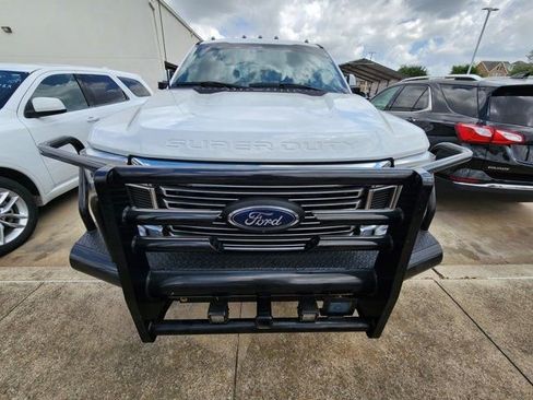 Used 2022 Ford F350 Lariat w/ Lariat Ultimate Package image 2