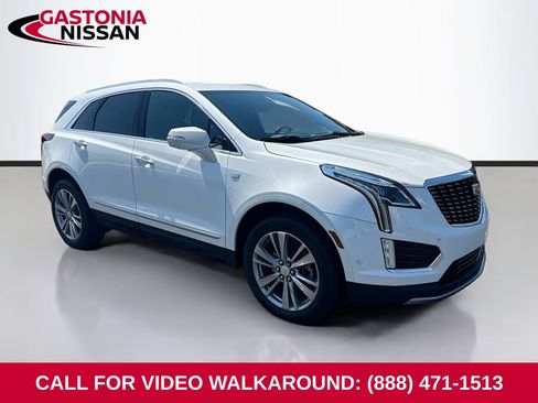 Used 2023 Cadillac XT5 Premium Luxury w/ Technology Package FWD image 1
