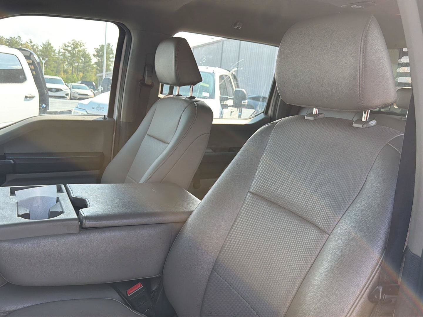 Used 2022 Ford F550 4x4 Crew Cab Super Duty image 25