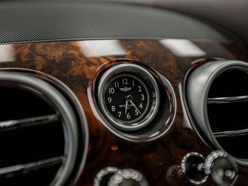 Used 2015 Bentley Flying Spur V8 AWD/4WD image 25