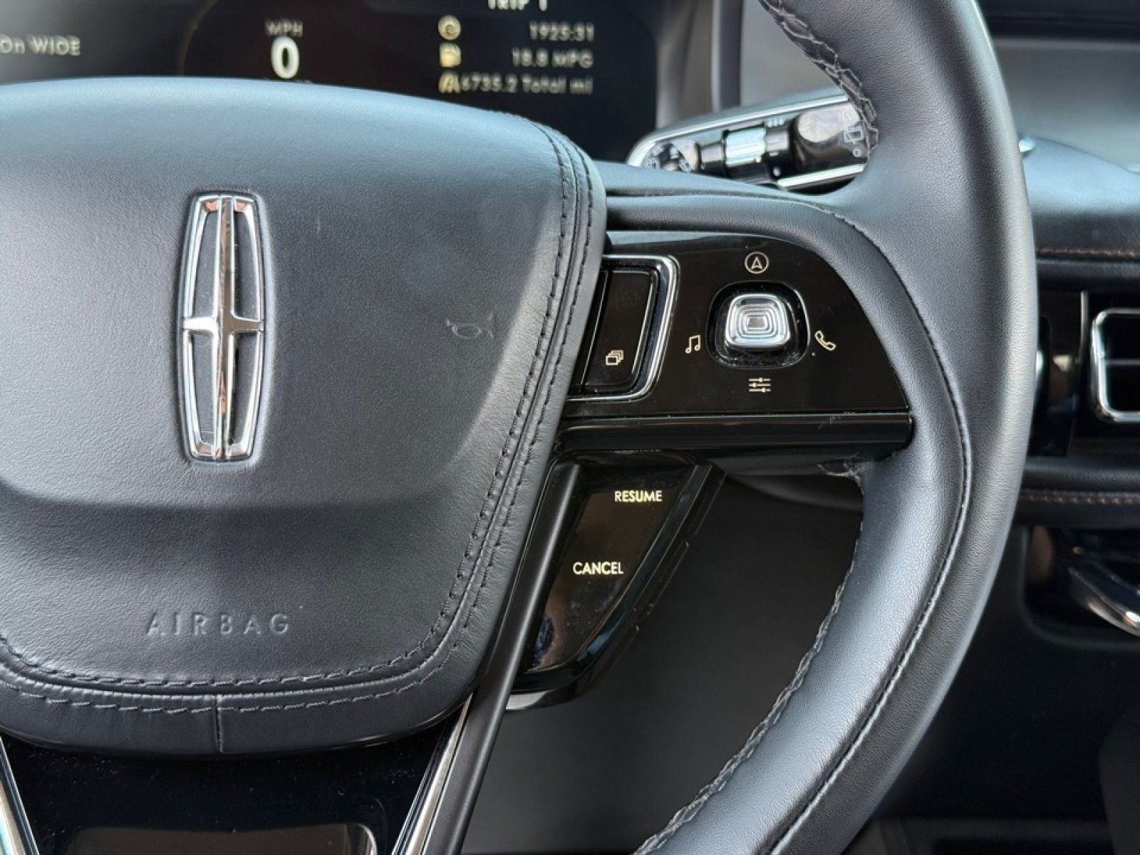 Used 2022 Lincoln Aviator AWD w/ Premium Package image 14