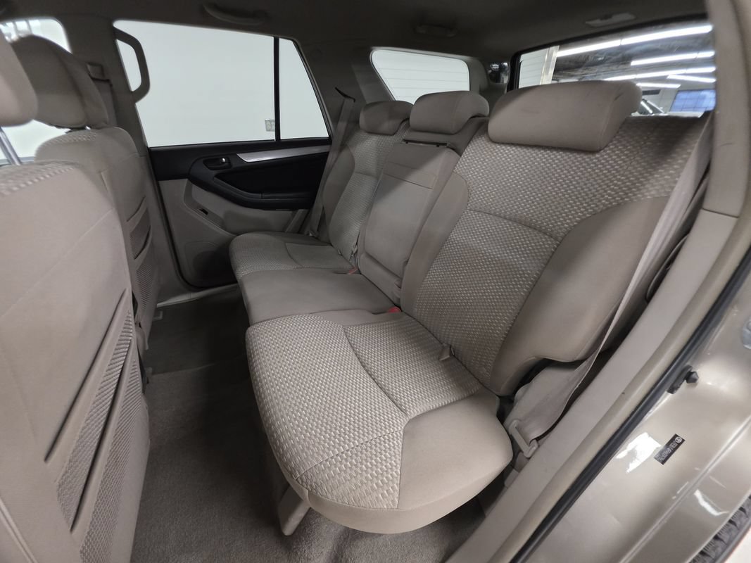 Used 2006 Toyota 4Runner SR5 AWD/4WD image 23