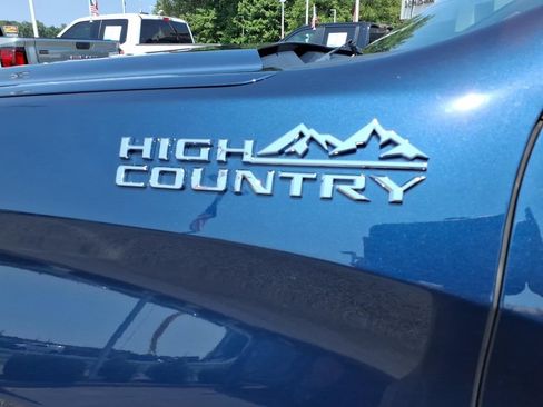 Used 2023 Chevrolet Silverado 1500 High Country AWD/4WD image 6