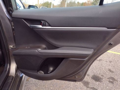 Used 2023 Toyota Camry XSE image 21