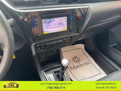 Used 2019 Toyota Corolla LE FWD image 14