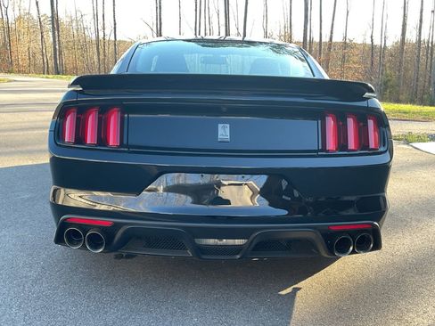 Used 2016 Ford Mustang Shelby GT350 w/ Track Package RWD image 9
