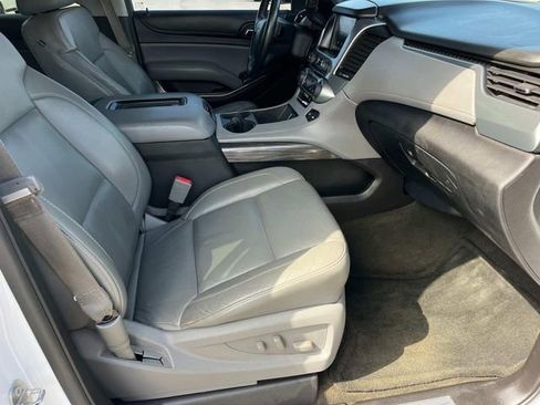 Used 2015 Chevrolet Tahoe LT w/ Luxury Package AWD/4WD image 29