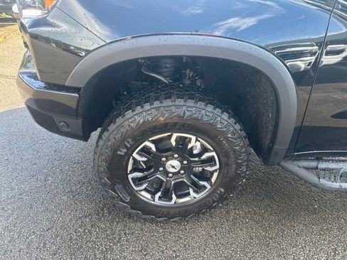New 2026 Chevrolet Silverado 1500 ZR2 w/ LPO, Dark Essentials Package AWD/4WD image 10