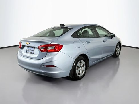 Used 2017 Chevrolet Cruze LS FWD image 7