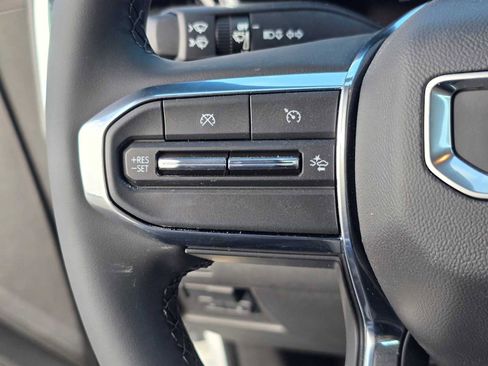 New 2024 GMC Canyon Elevation w/ Convenience Package image 33