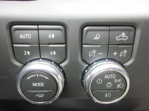 New 2026 GMC Sierra 1500 AT4 w/ AT4 Premium Package AWD/4WD image 19