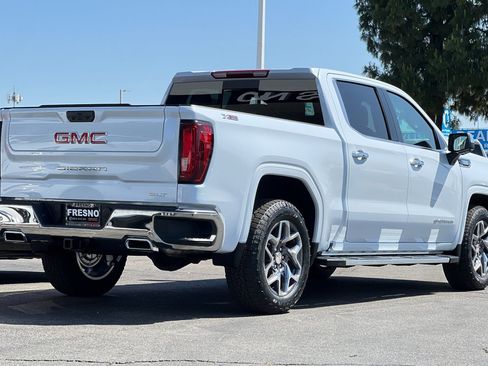 New 2026 GMC Sierra 1500 SLT w/ SLT Premium Plus Package AWD/4WD image 5