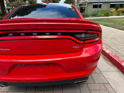 Used 2016 Dodge Charger R/T w/ Plus Group RWD image 20