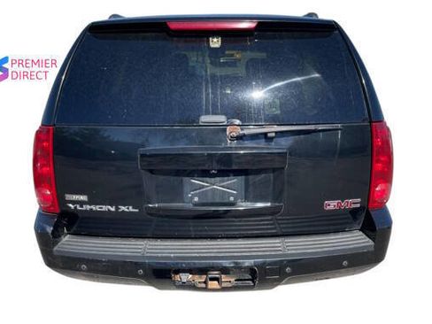 Used 2007 GMC Yukon XL SLT w/ SLT Preferred Equipment Group image 4