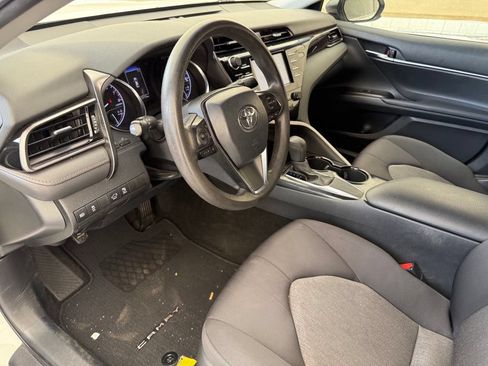 Used 2020 Toyota Camry LE w/ Carpet Mat Package FWD image 15