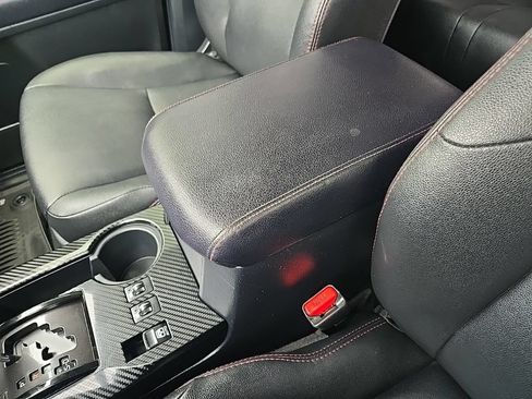 Used 2020 Toyota 4Runner TRD Off-Road Premium w/ Moonroof Package AWD/4WD image 61