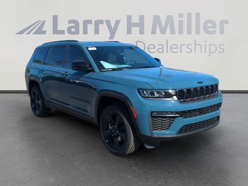 New 2026 Jeep Grand Cherokee L Limited w/ Limited Altitude Package AWD/4WD image 7