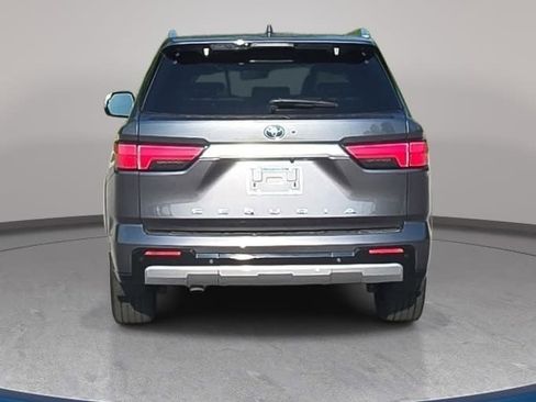 Used 2024 Toyota Sequoia Capstone AWD/4WD image 6