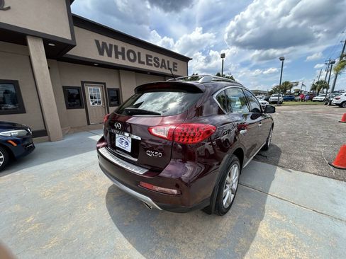 Used 2017 INFINITI QX50 2WD w/ Premium Plus Package image 4