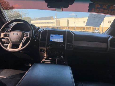 Used 2018 Ford F350 Lariat w/ Lariat Ultimate Package image 13