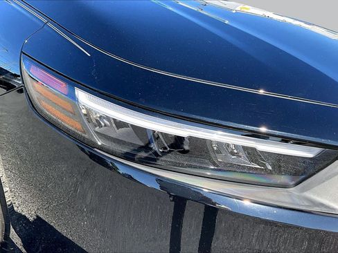 Used 2024 Honda Accord EX image 28