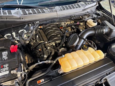 Used 2018 Ford F150 XLT w/ XTR Package image 28