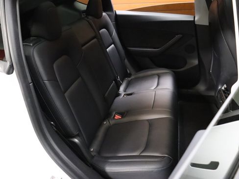 Used 2020 Tesla Model Y Long Range image 49