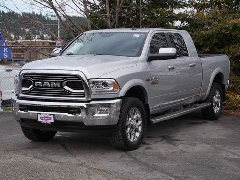 Used 2016 RAM 2500 Limited image 2