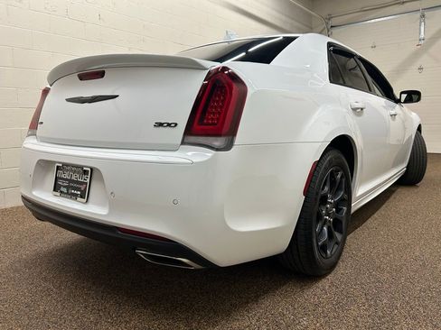 Used 2023 Chrysler 300 Touring L w/ Popular Equipment Group image 2