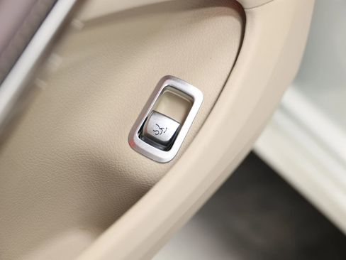 Used 2016 Mercedes-Benz Maybach S 600 image 15