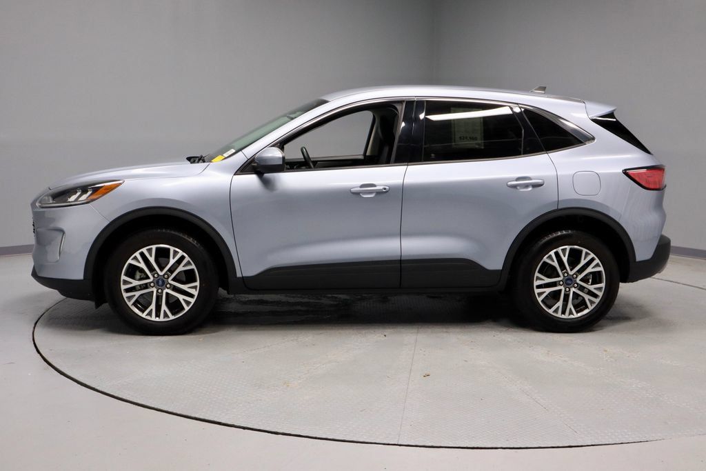 Certified 2022 Ford Escape SEL w/ Class II Trailer Tow Package AWD/4WD image 8