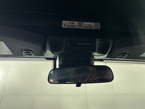 Used 2024 Jeep Wrangler Unlimited w/ Technology Group image 24