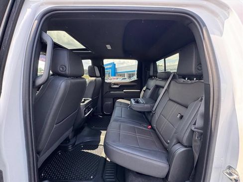 Used 2022 Chevrolet Silverado 1500 High Country AWD/4WD image 12