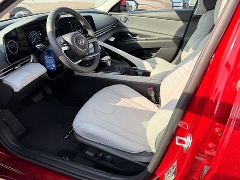 New 2026 Hyundai Elantra Limited image 7