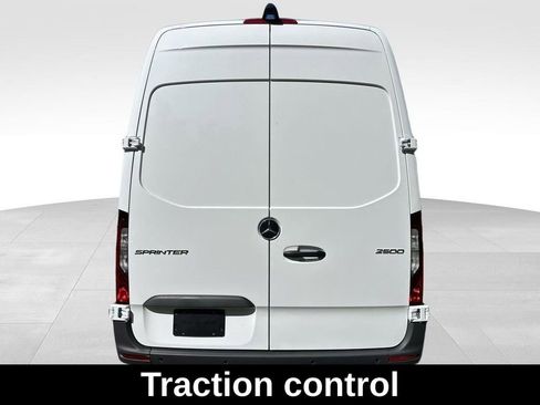 Used 2024 Mercedes-Benz Sprinter 2500 image 4