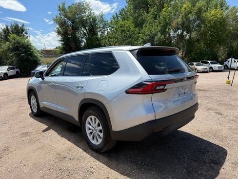 Used 2026 Toyota Grand Highlander AWD image 3