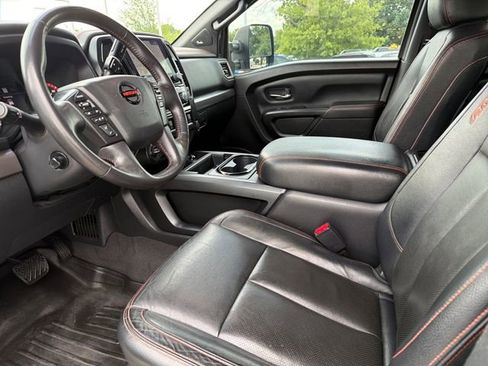Used 2021 Nissan Titan PRO-4X w/ Pro-4x Convenience Package AWD/4WD image 19