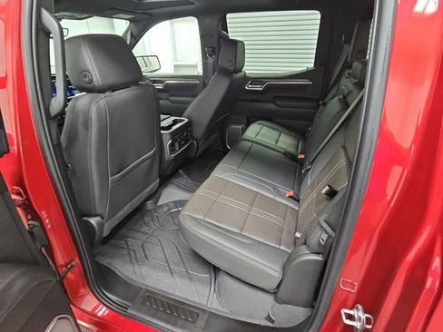 Used 2025 Chevrolet Silverado 1500 High Country AWD/4WD image 34