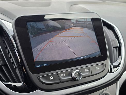 Used 2017 Chevrolet Volt LT w/ Comfort Package image 36