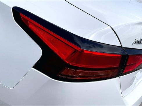 Used 2022 Nissan Altima 2.5 SR FWD image 28