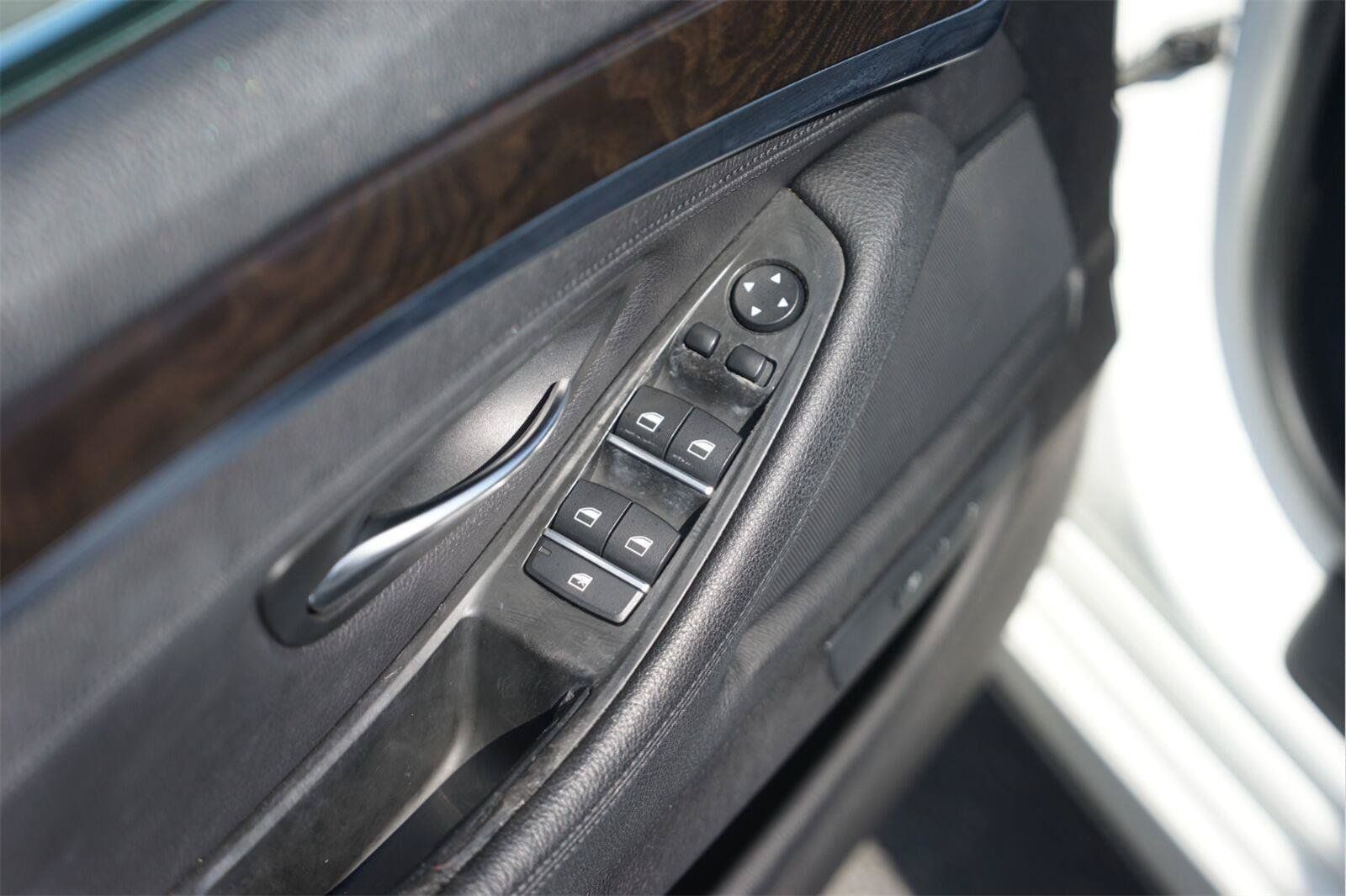 Used 2016 BMW 528i Sedan RWD image 30