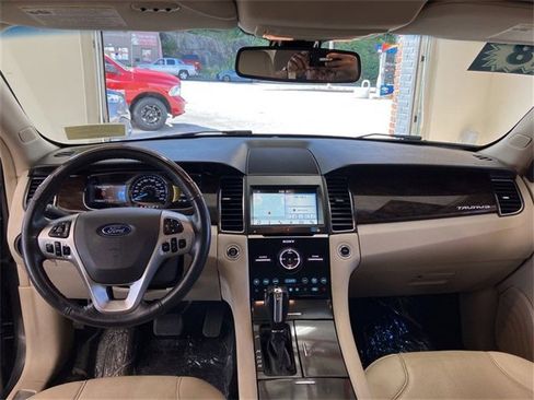 Used 2018 Ford Taurus Limited image 11
