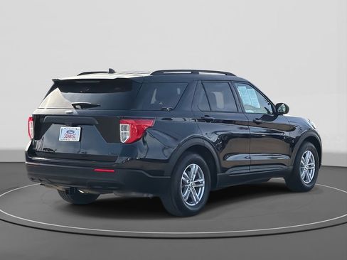 Certified 2020 Ford Explorer XLT image 5