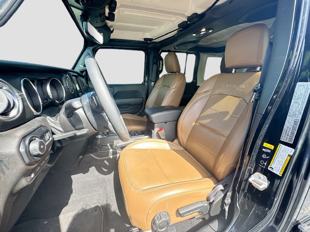 Used 2023 Jeep Wrangler Unlimited Sahara w/ Cold Weather Group AWD/4WD image 23