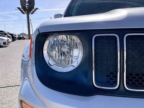 Used 2019 Jeep Renegade Latitude image 30
