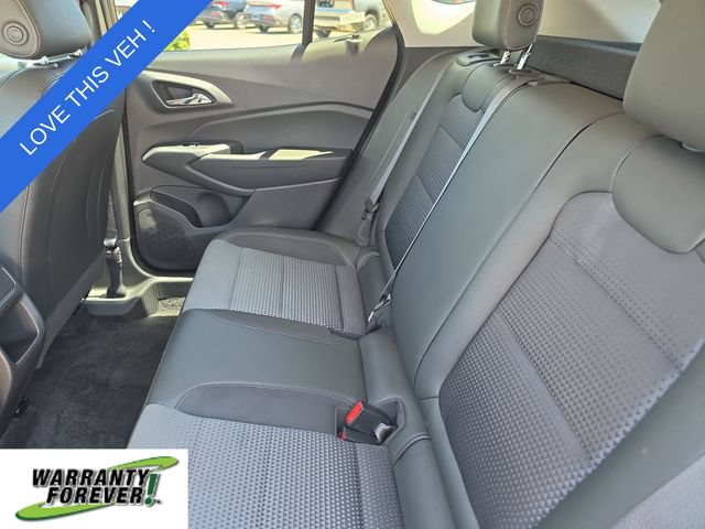 Used 2025 Chevrolet Trax LT w/ LT Convenience Package FWD image 12