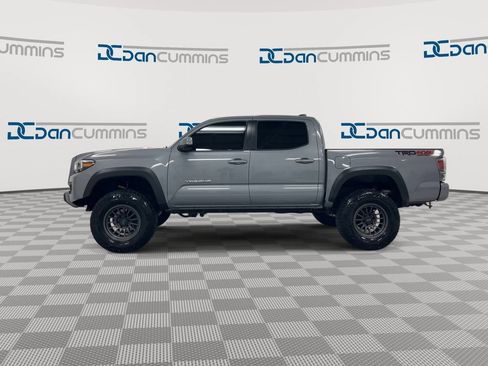 Used 2021 Toyota Tacoma TRD Off-Road w/ TRD Premium Off Road Package AWD/4WD image 5