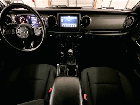 Used 2022 Jeep Wrangler Unlimited Sport image 14