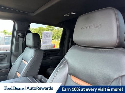 Used 2024 GMC Sierra 2500 AT4 w/ AT4 Premium Plus Package AWD/4WD image 9