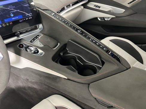 Used 2023 Chevrolet Corvette Stingray Premium Cpe w/ Z51 Performance Package image 20